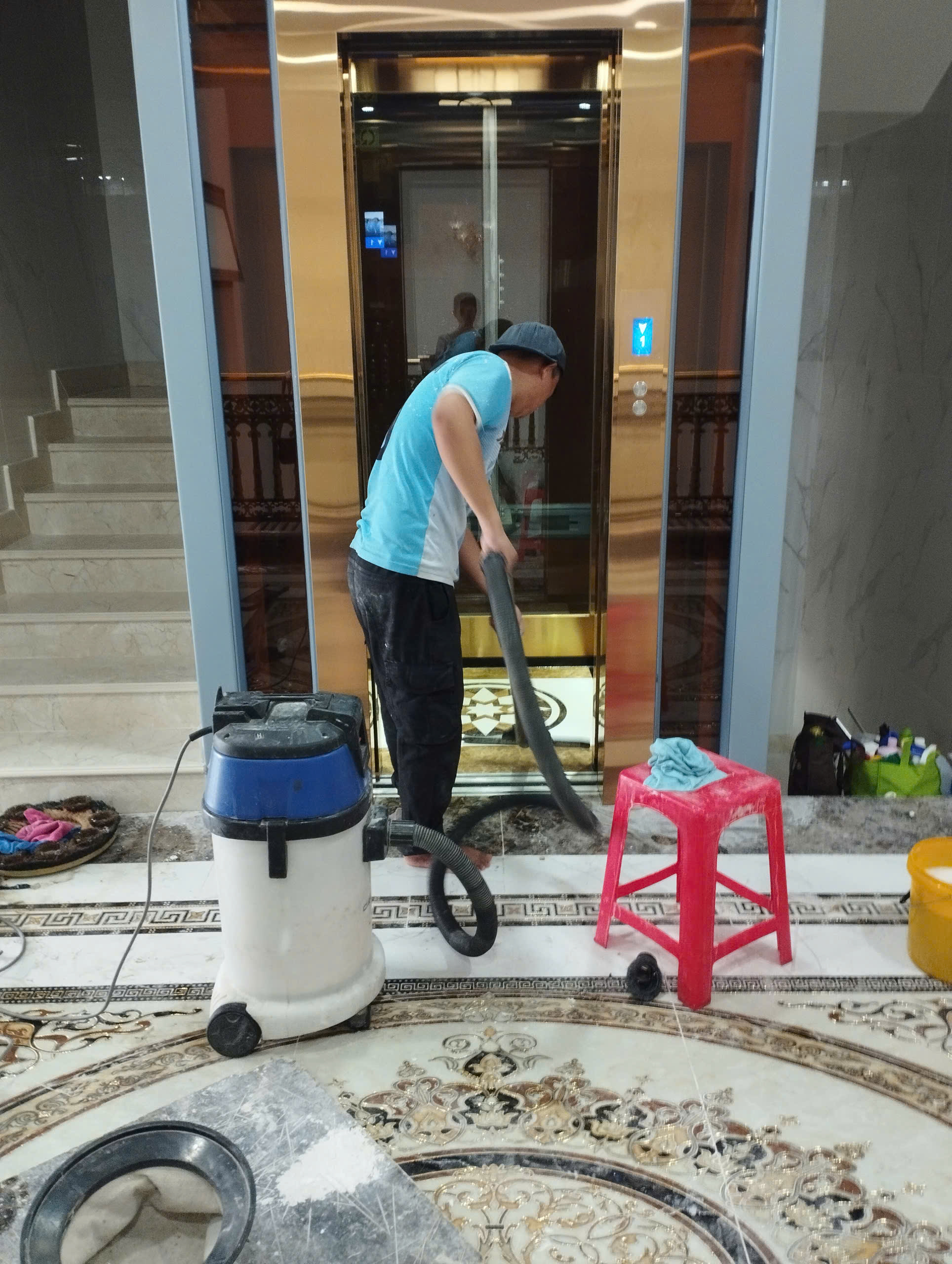 Dịch Vụ Vệ Sinh Công Nghiệp Giá Rẻ TPHCM