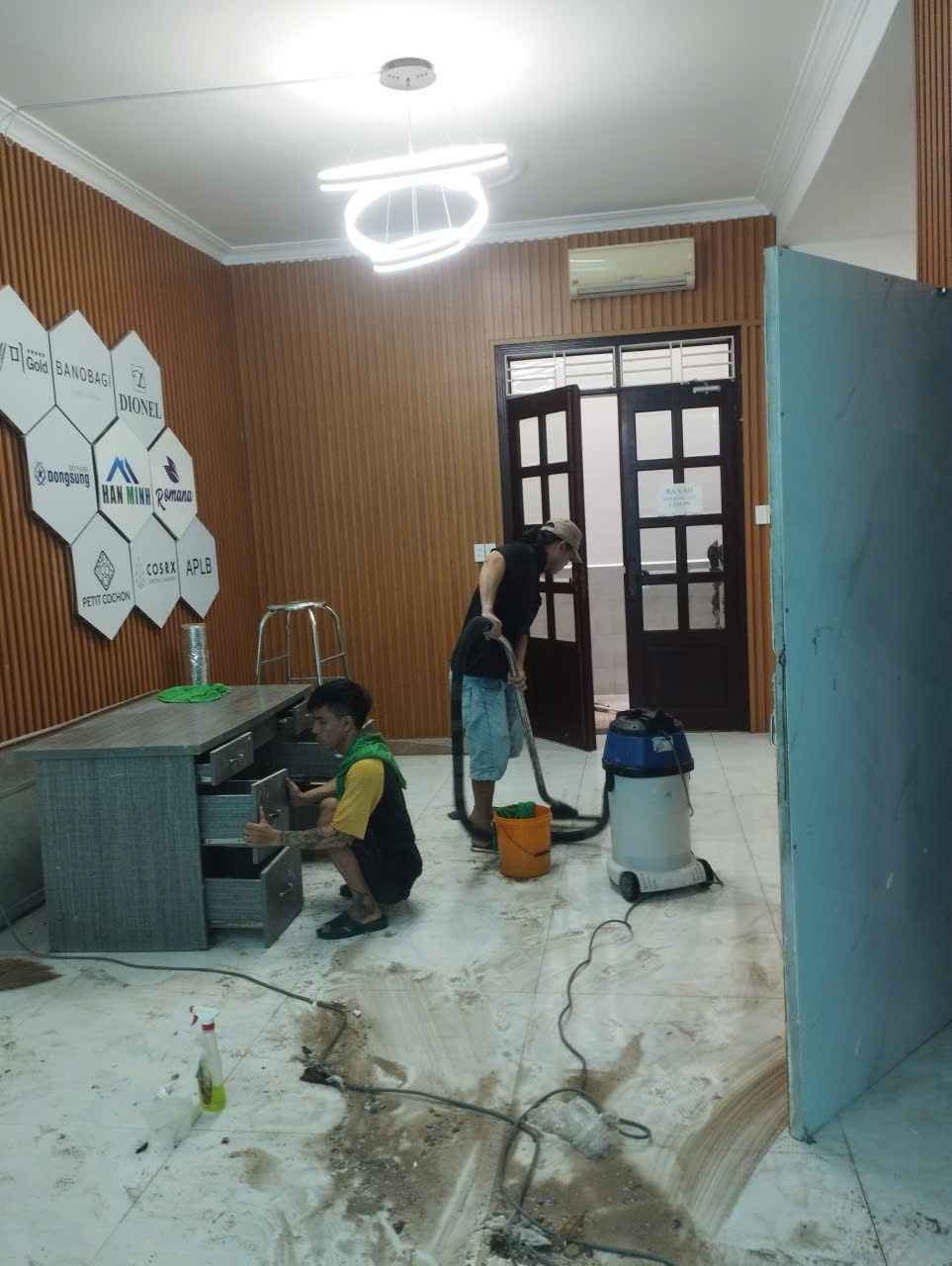 Dịch Vụ Vệ Sinh Nhà Cửa Quận Tân Bình – Sạch, Nhanh, Uy Tín