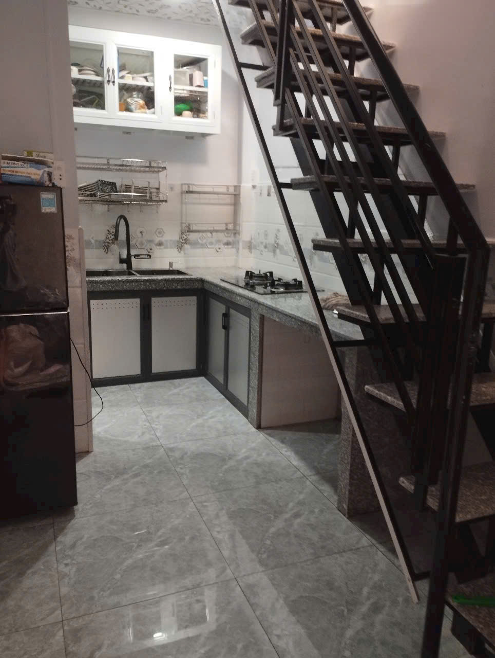 Dịch Vụ Vệ Sinh Nhà Cửa Quận 9 | Uy Tín - Giá Rẻ - Chuyên Nghiệp