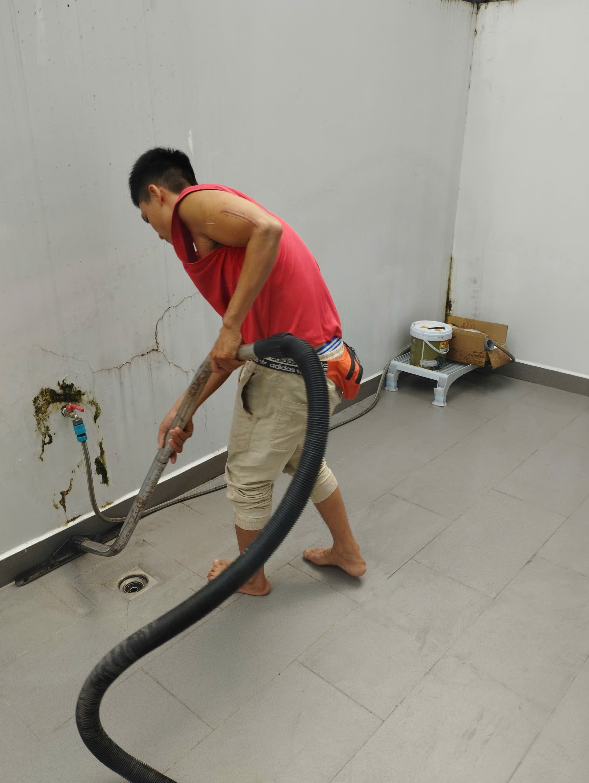 Dịch Vụ Vệ Sinh Căn Hộ Quận 4 Uy Tín – Giá Rẻ – Chuyên Nghiệp