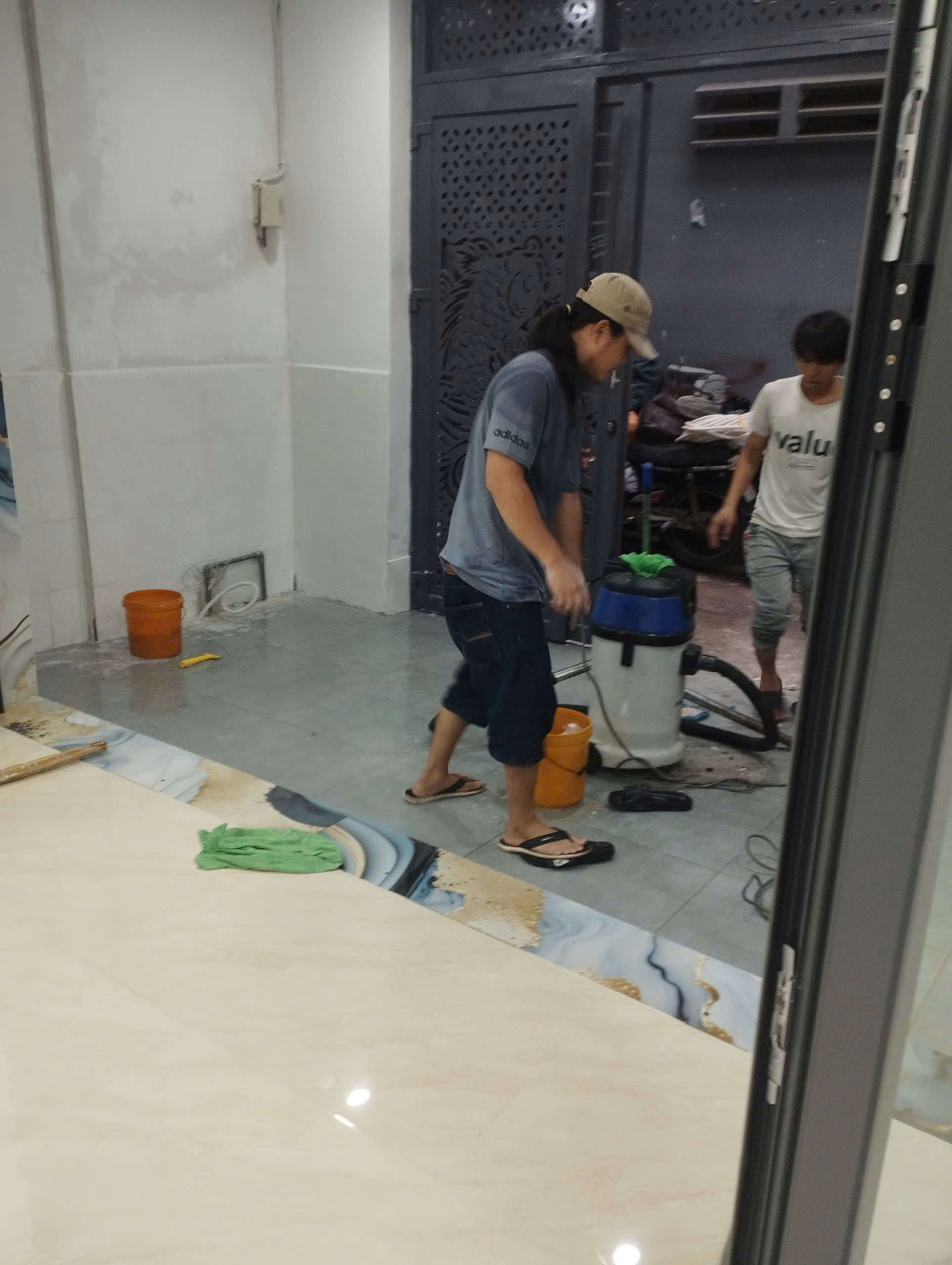 Dịch Vụ Vệ Sinh Chuyên Nghiệp Quận Tân Bình | Uy Tín – Giá Rẻ