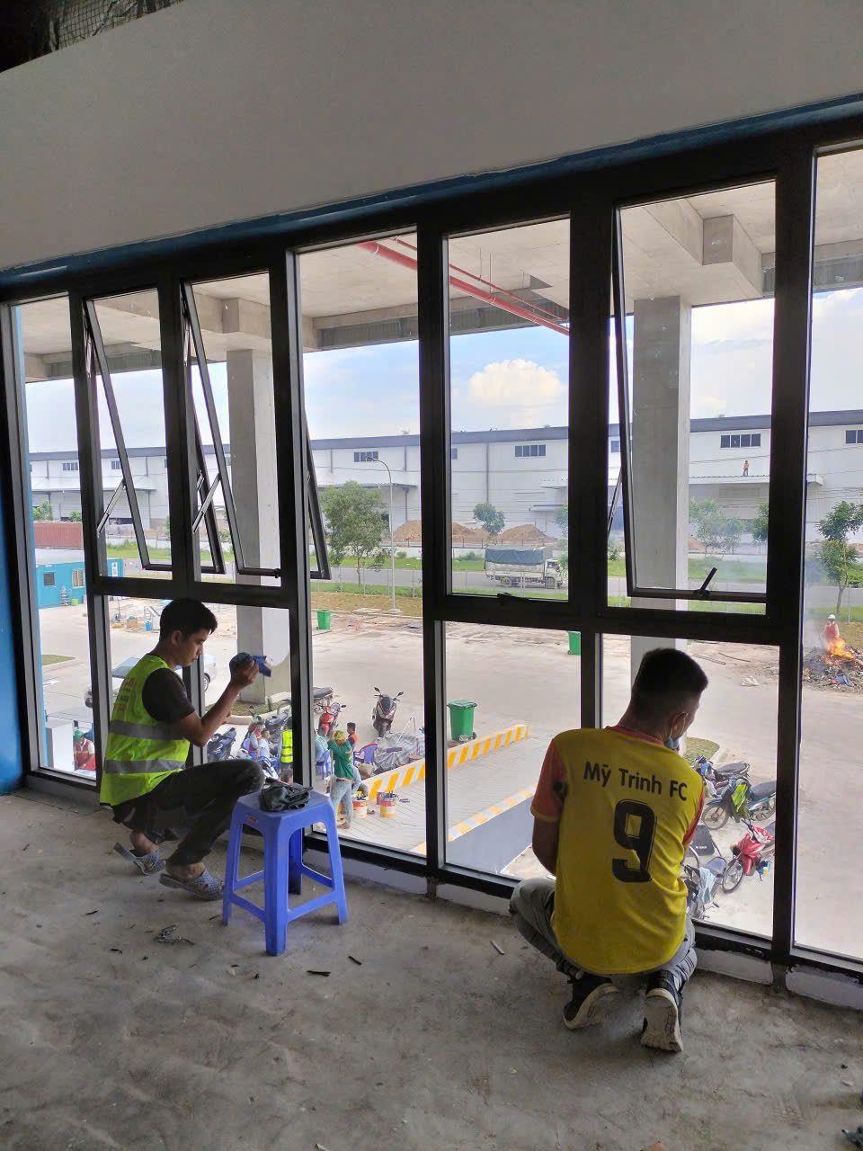 Dịch Vụ Vệ Sinh Chuyên Nghiệp Huyện Nhà Bè | Uy Tín - Giá Rẻ