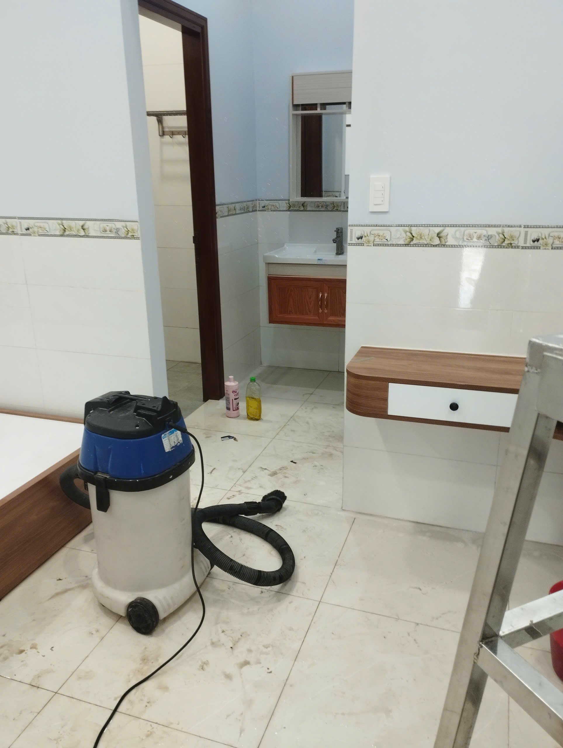 Dịch Vụ Vệ Sinh Chuyên Nghiệp Quận 2 | Uy Tín - Nhanh Chóng - Giá Rẻ