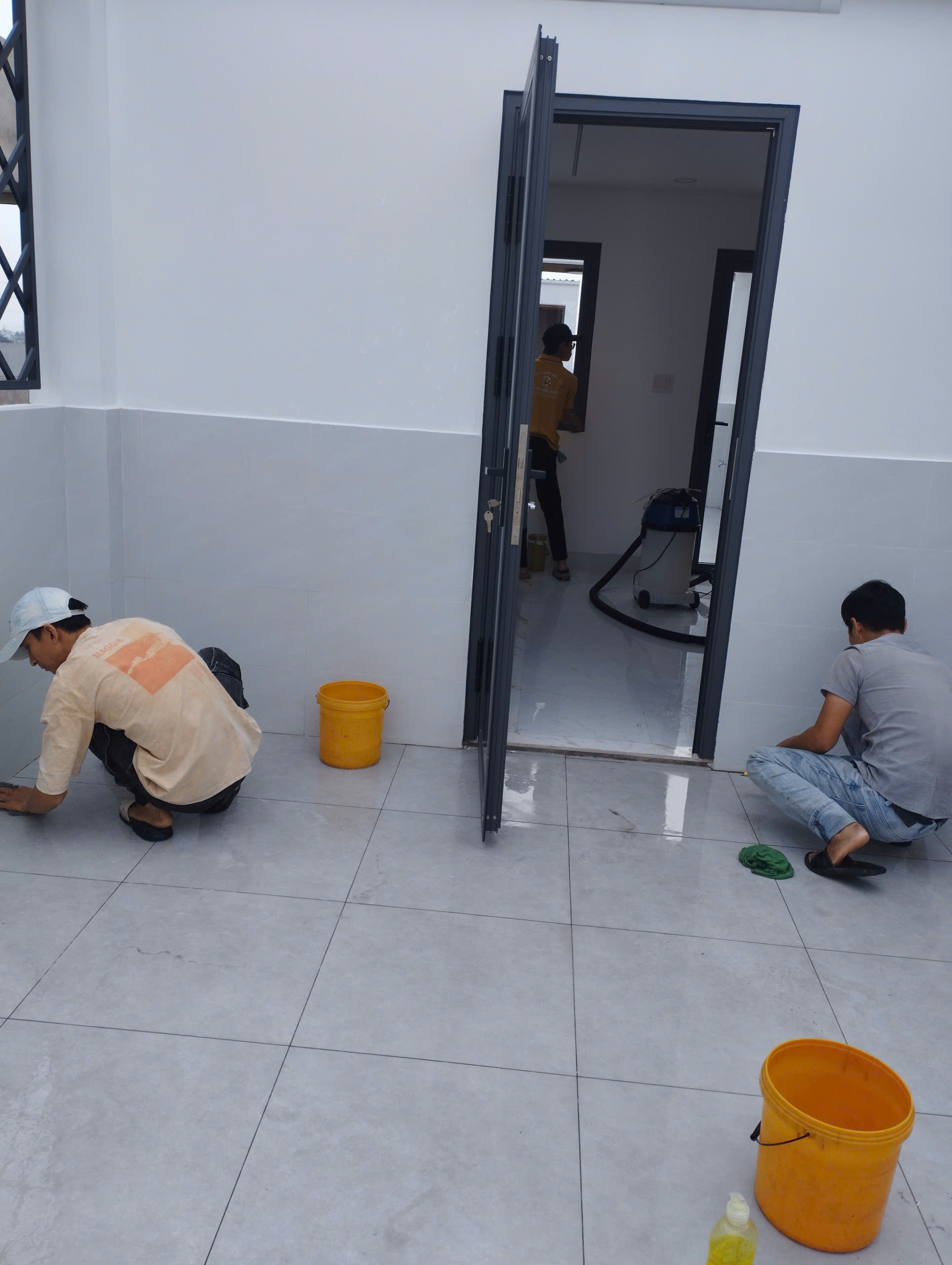 Dịch Vụ Vệ Sinh Nhà Sau Xây Dựng Quận 1 – Chuyên Nghiệp, Nhanh Chóng, Giá Tốt