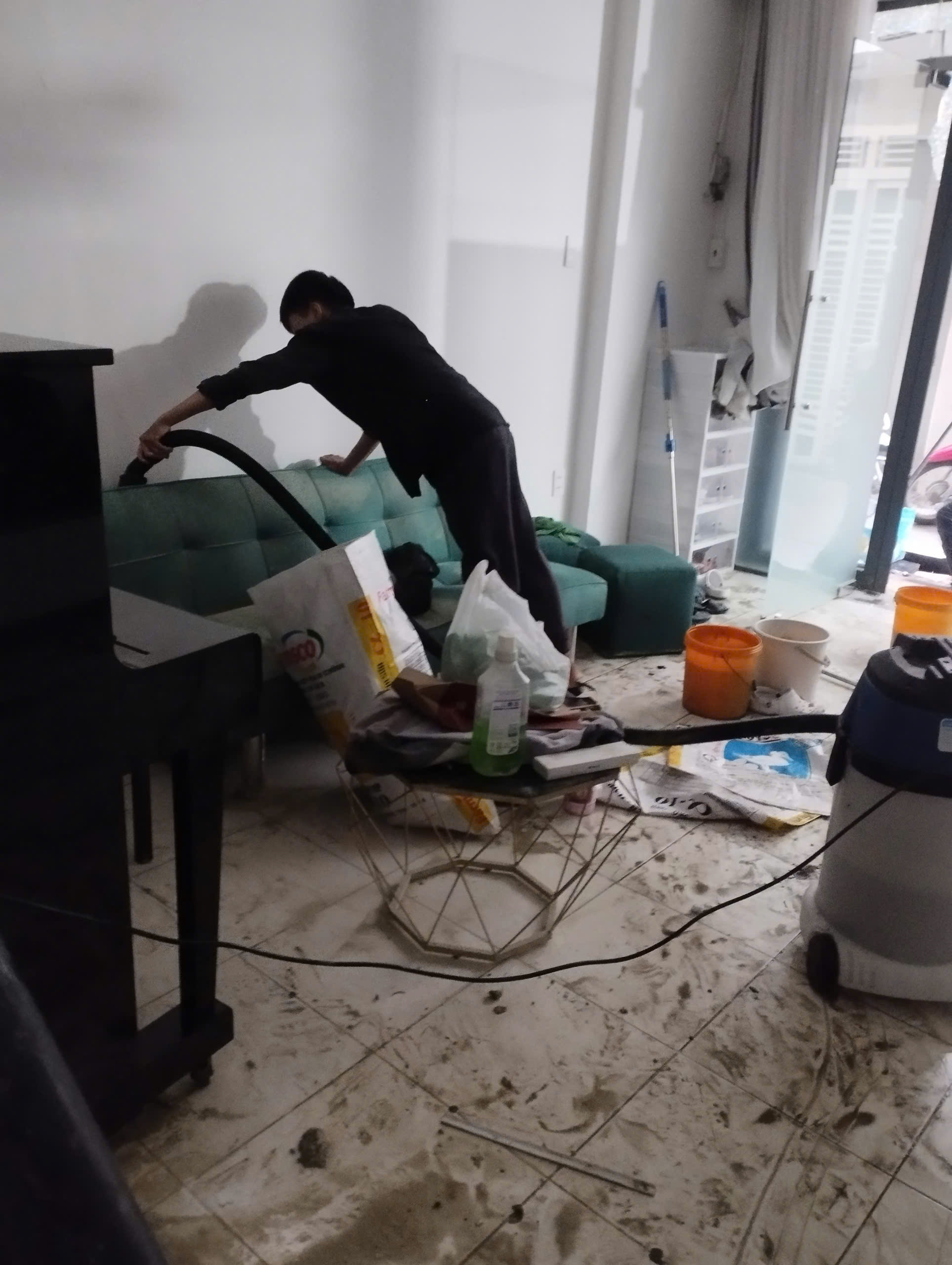 Dịch Vụ Vệ Sinh Nhà Sau Xây Dựng Quận 7 | Sạch Sâu – Giá Tốt – Nhanh Chóng