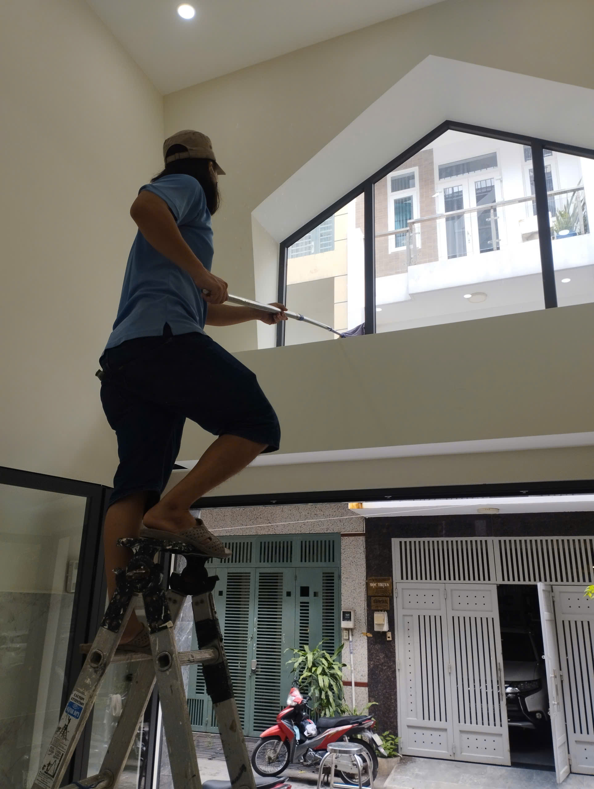 Dịch Vụ Vệ Sinh Nhà Trọn Gói Huyện Hóc Môn Uy Tín – Sạch Sâu, Giá Tốt