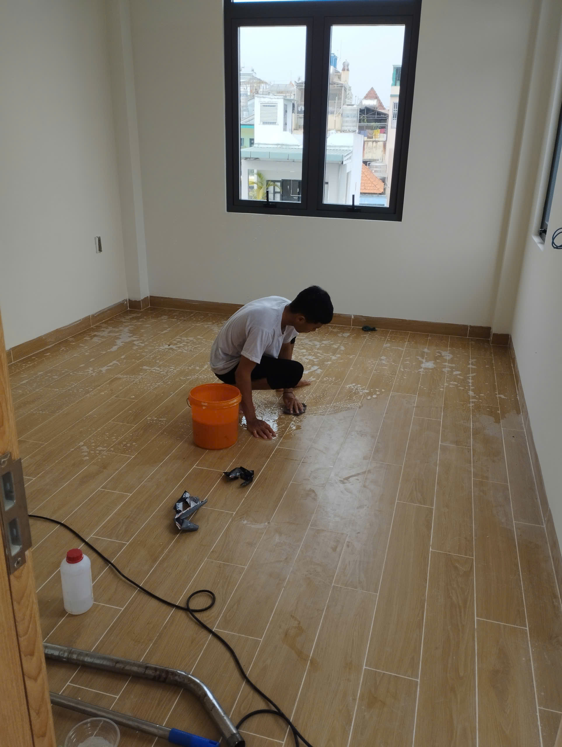 Vệ Sinh Nhà Trọn Gói Quận 1 Uy Tín – Dịch Vụ Chuyên Nghiệp Giá Tốt