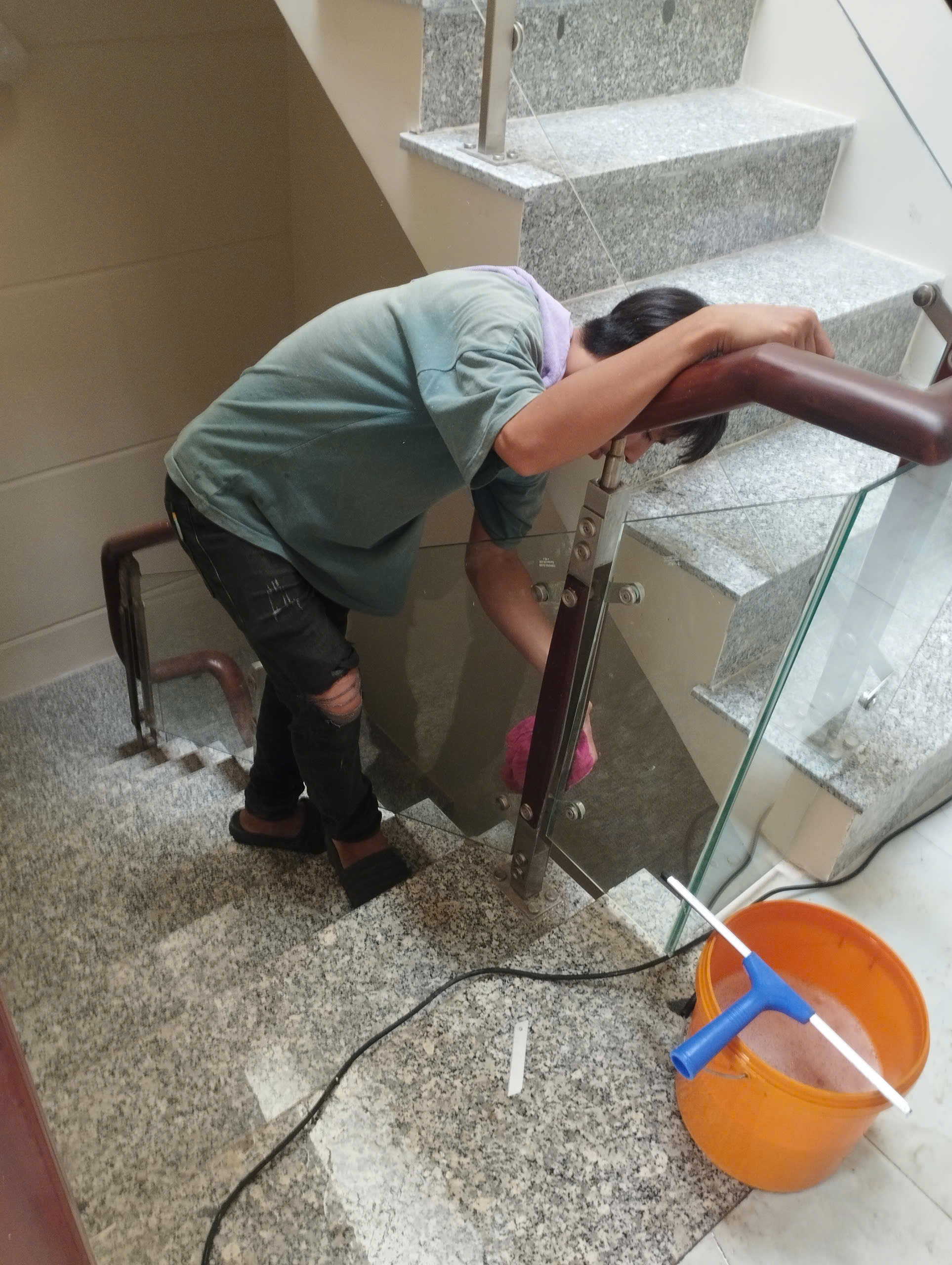 Vệ Sinh Nhà Trọn Gói Quận 2 Uy Tín, Chuyên Nghiệp Giá Tốt